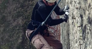 sport rappelling mountain climbing mountain climber Wallpaper
